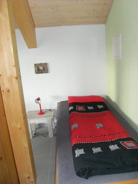 Appartement De Vacances Niederer La Côte-aux-Fées Eksteriør billede